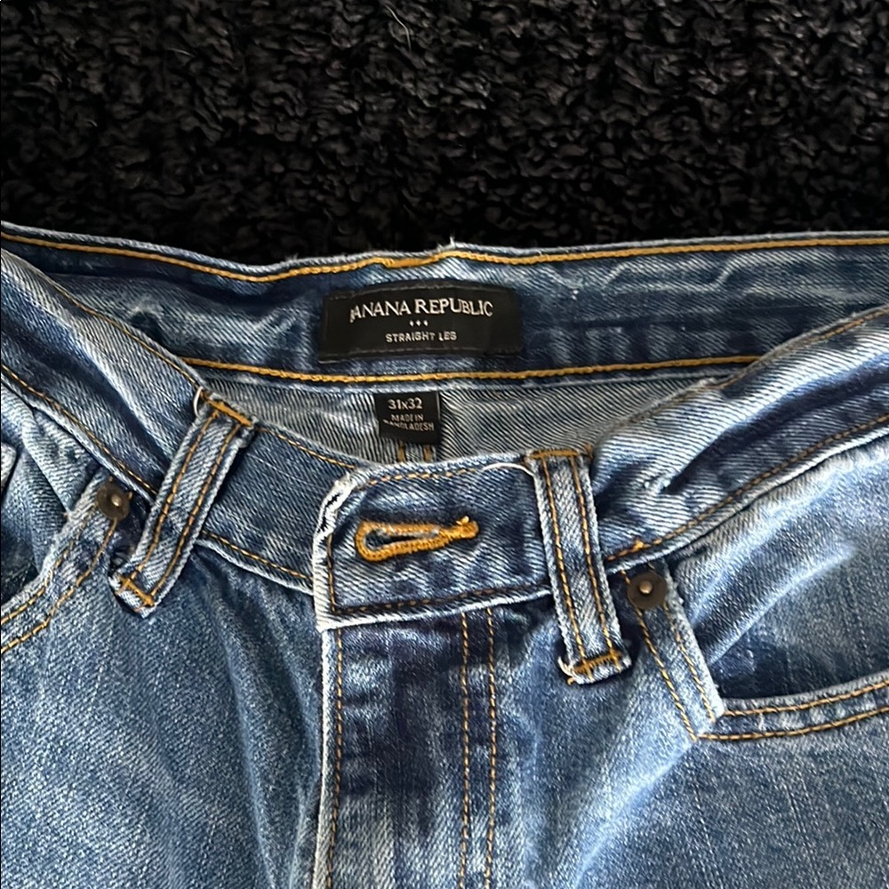 Banana Republic Blue Straight Jeans with Classic Indigo Wash